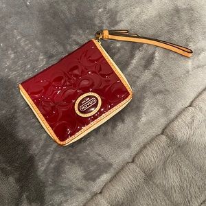 Free Coach Woman Wallet.